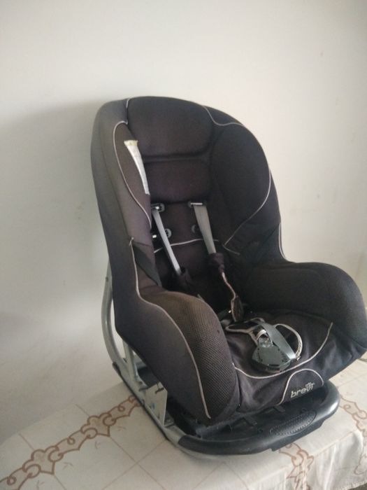 Cadeira auto de bebé