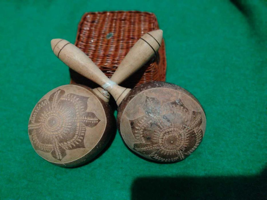 Продам маракаси з натуральних матеріалів