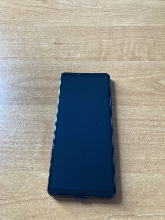 Xperia 10 IV | Kompaktowe wymiary | Niewielka waga | Bateria 5000 mAh