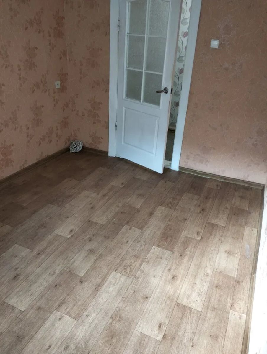 Продам 2 кімнатну квартиру на 2 поверсі