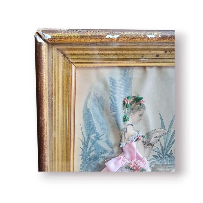 Quadro La Mode Illustrée – Paris, figuras em relevo com tecidos