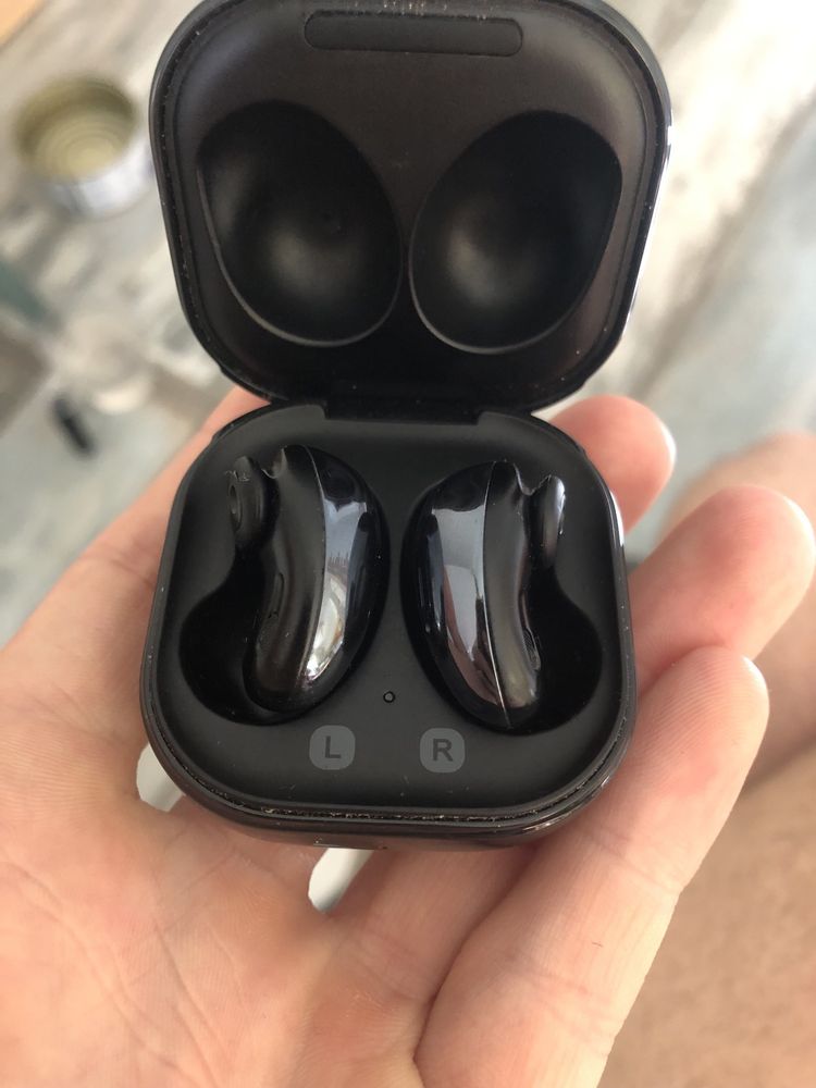 Samsung galaxy buds live