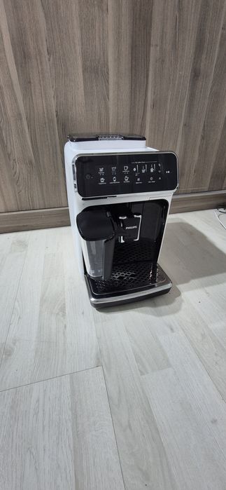 Ekspres do kawy Philips LatteGo 3200