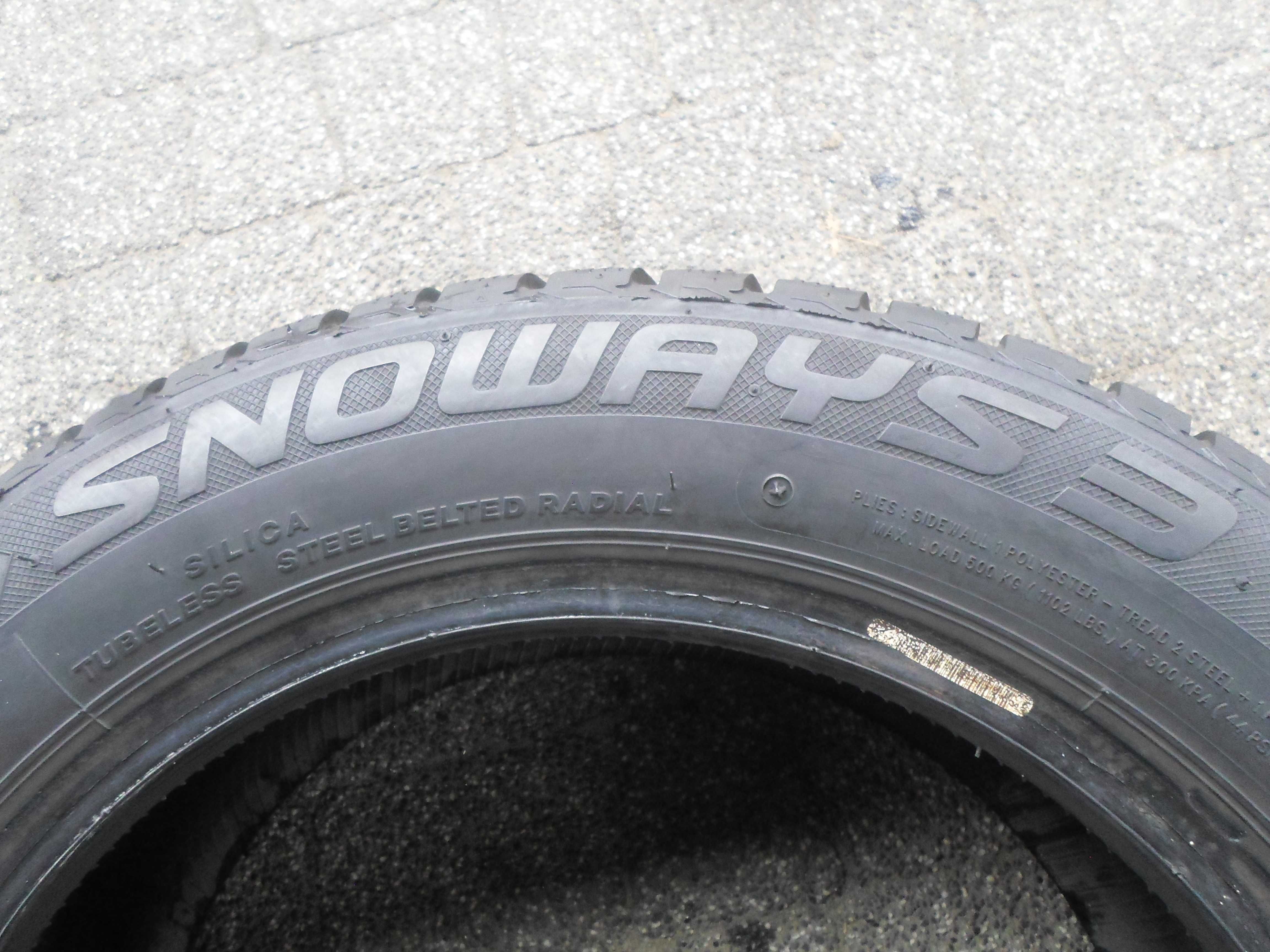 Opony Lassa Snoways 3 185/60R15 84T para zima