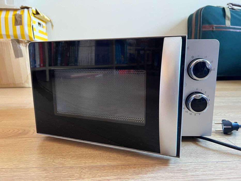 Micro-ondas inox impecável