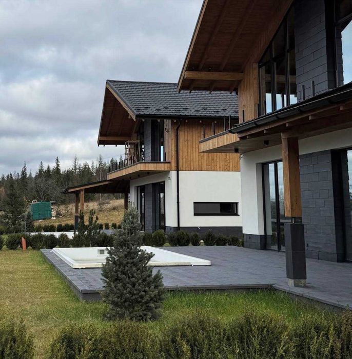 Продаж 2-поверхового котеджу в Карпатах