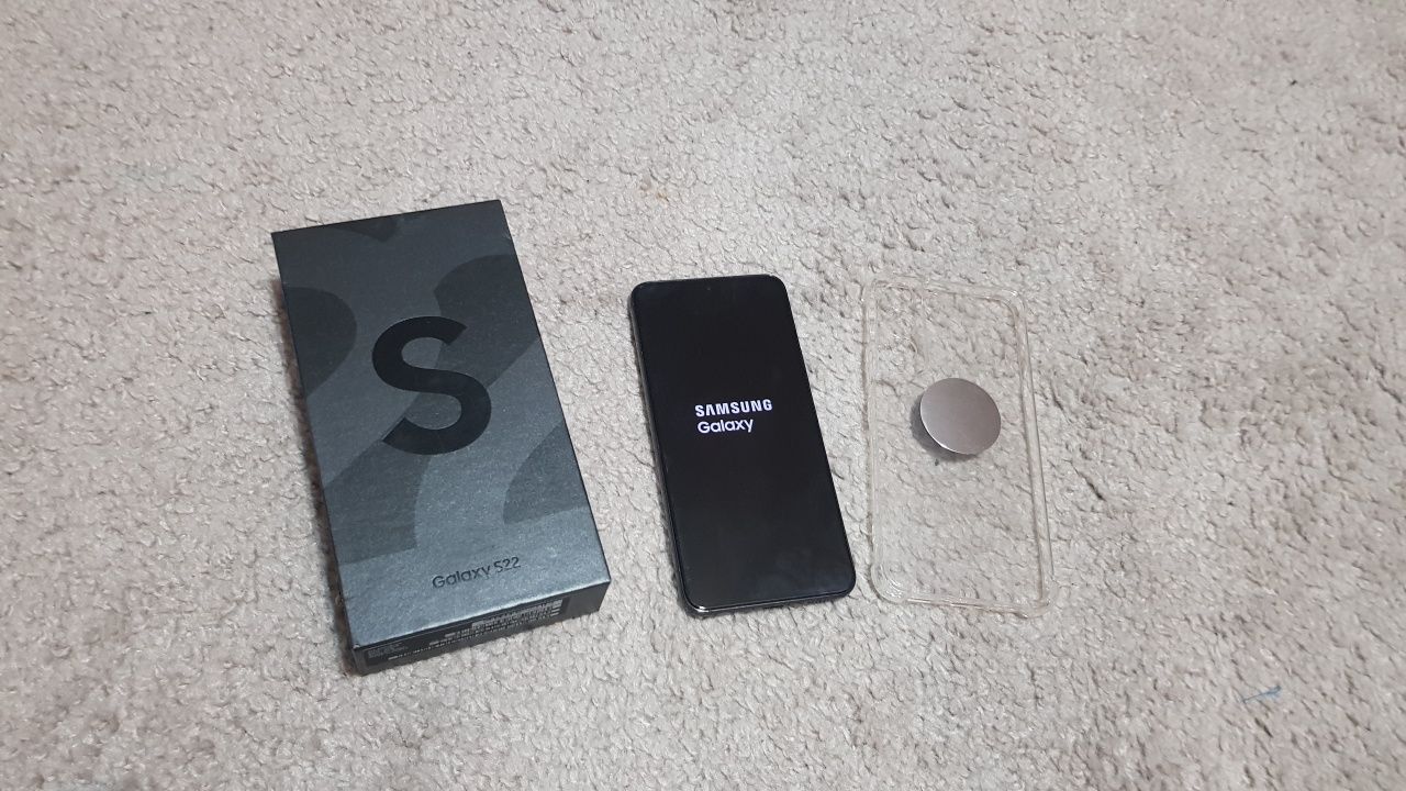Sprzedam Samsung S22 w bdb stanie