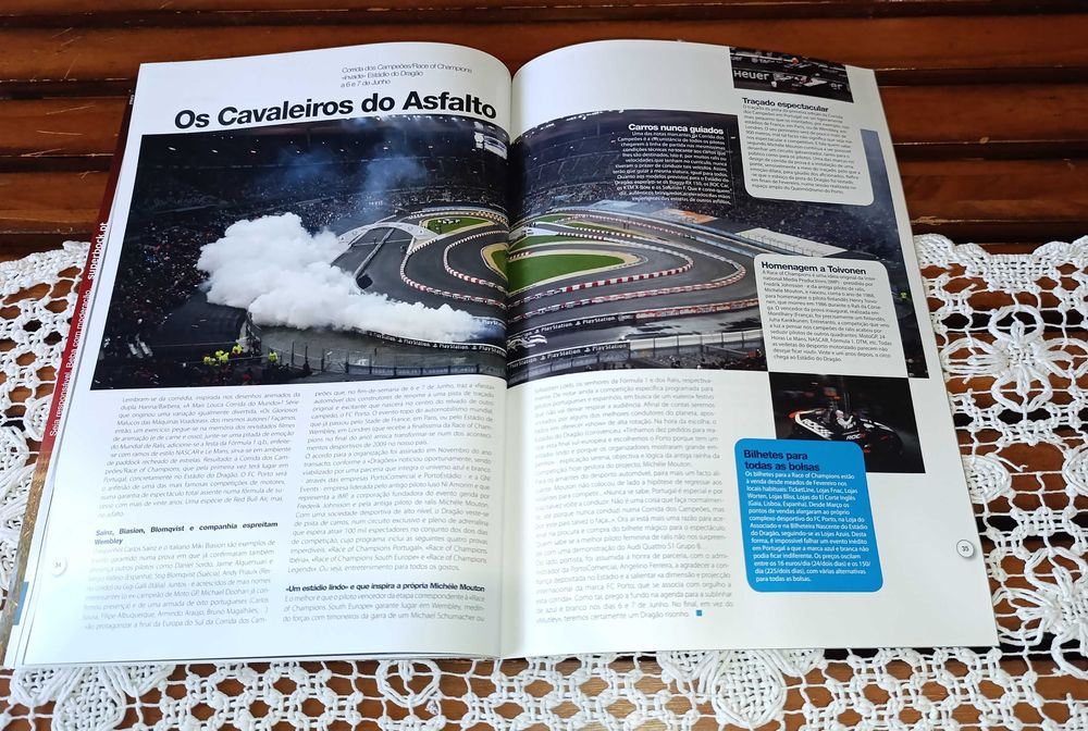 Revista Dragões 2008 Tricampeão - Especial Pinto Costa, capa semi dura