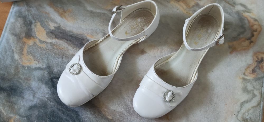 Buty komunijne r. 34 dla dziewczynek