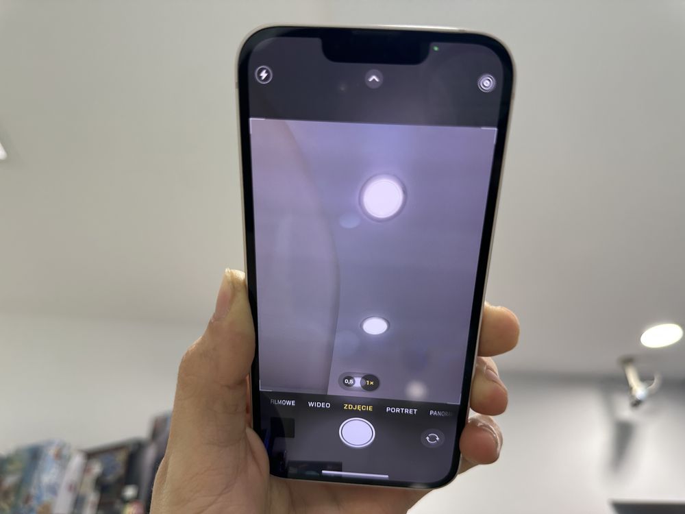 iPhone 13 128GB 80% aparat 0.5x problem