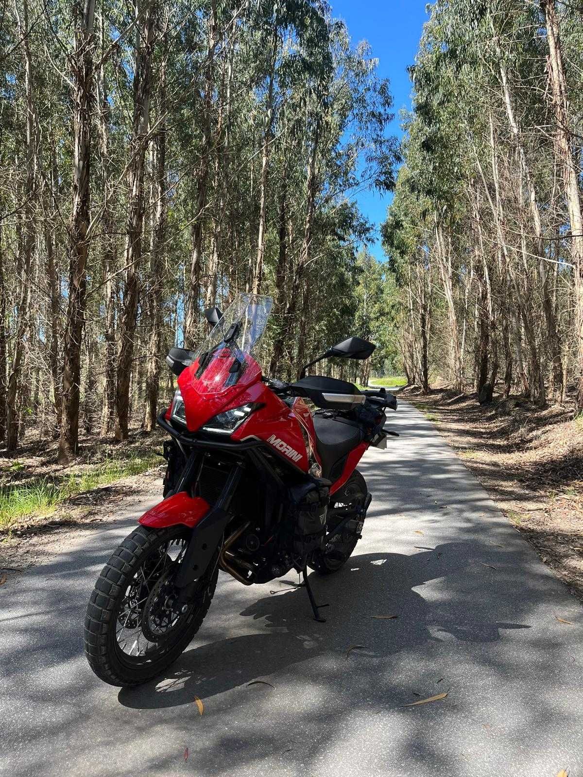Moto Morini X-cape