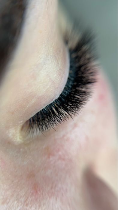 Наращивание/ ламинирование ресниц/окрашивание и ламинирование бровей