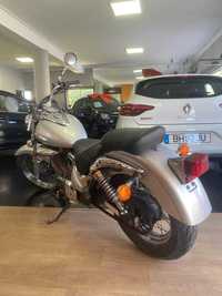 Suzuki Intruder LC250