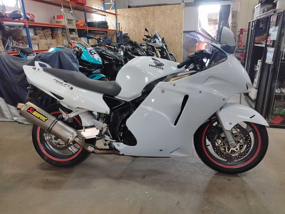 Honda cbr 1100xx