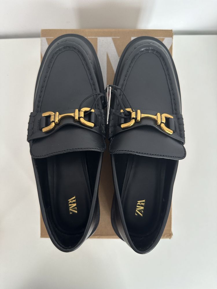 Лофери Zara