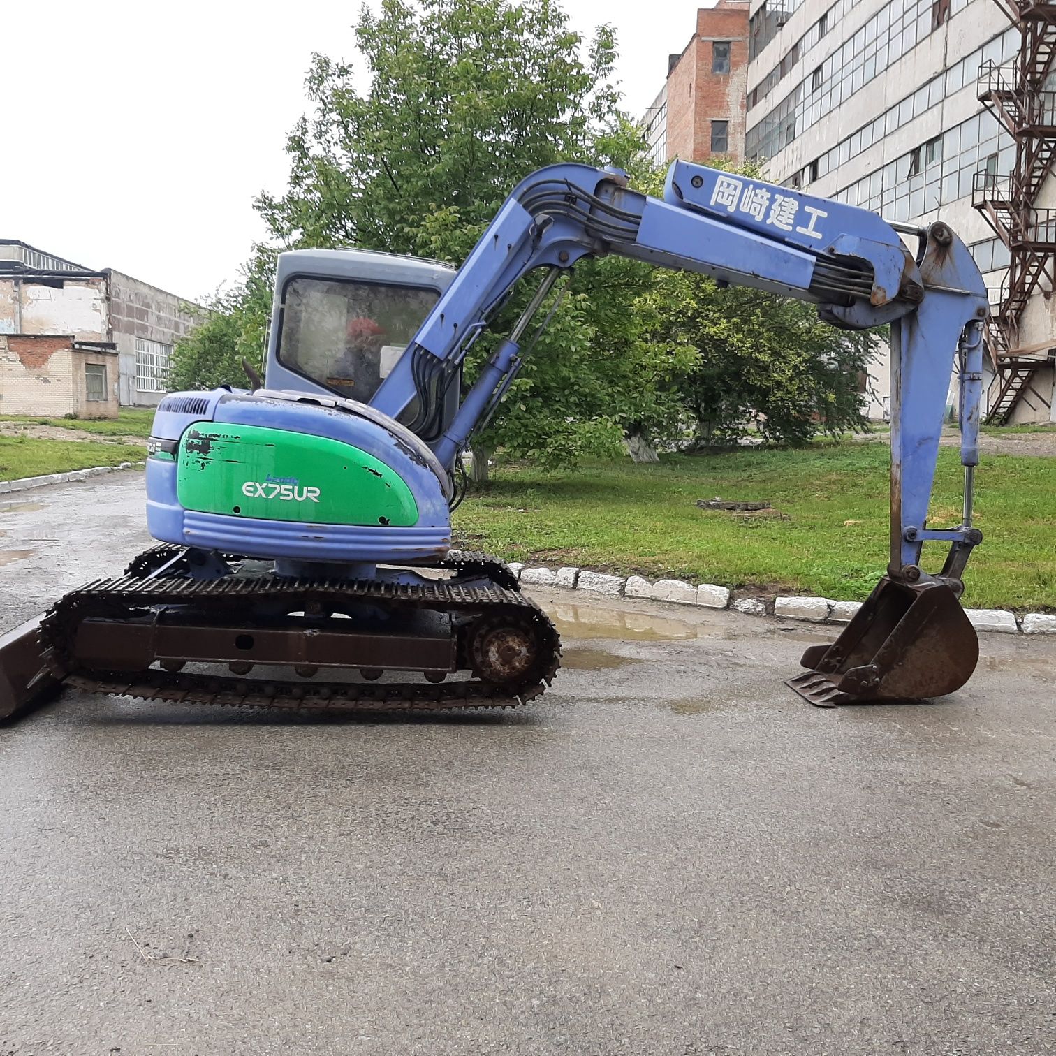 Экскаватор Hitachi EX 75 UR-3 2004 РІК