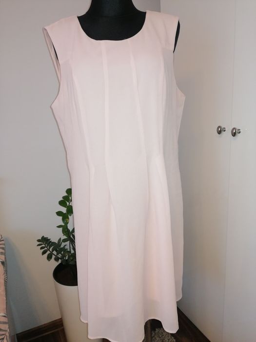 Ładna sukienka rozmiar 46/48
