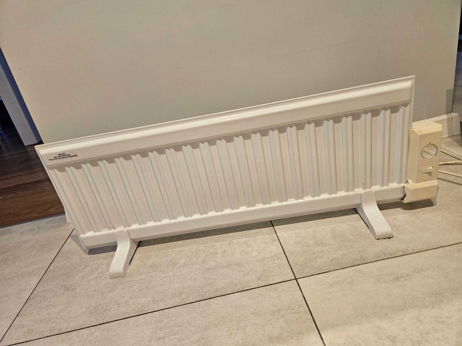 Grzejnik elektryczno olejowy typ 1383 moc 400W 230V