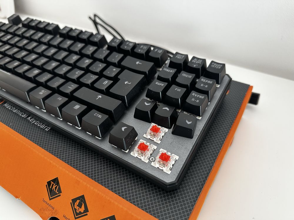 Teclado KROM Kernel TKL