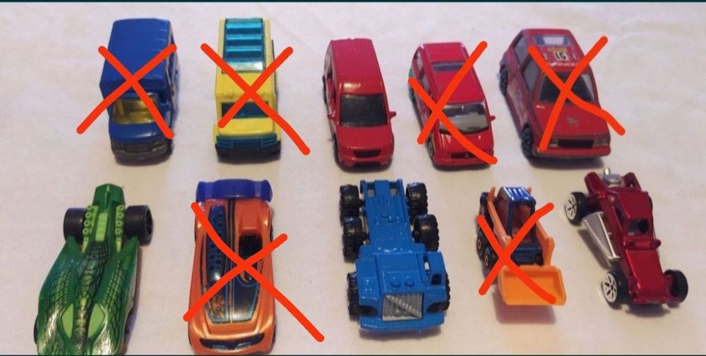 Carros de brincar. Marcas Variadas. Burago. Mattel.
