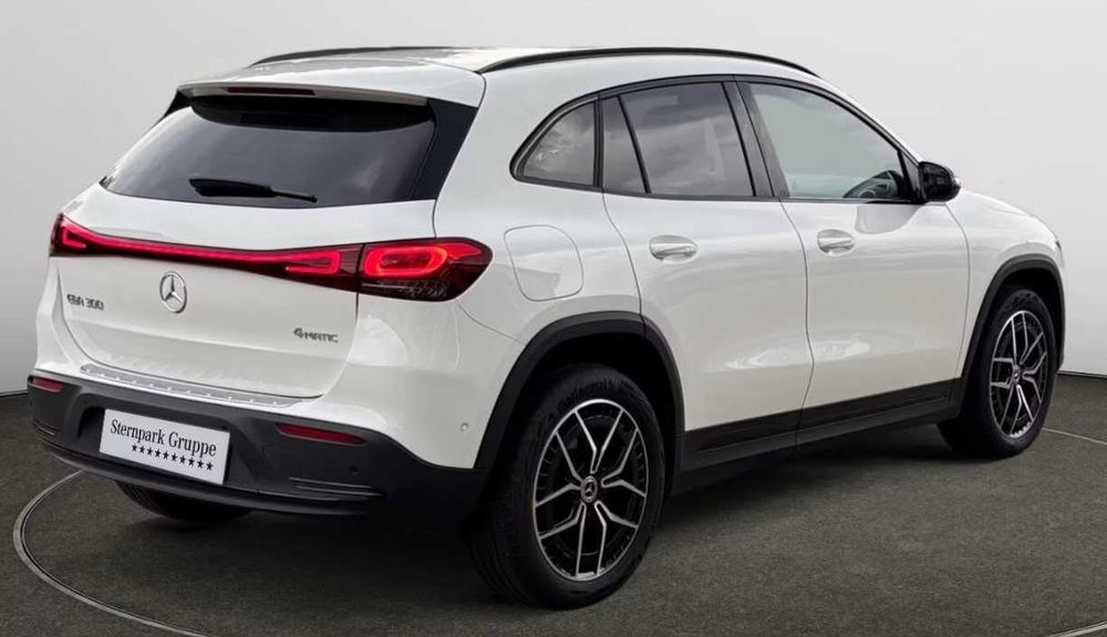 Бампер Mercedes-Benz EQA H243 Мерседес двері фари розборка шрот