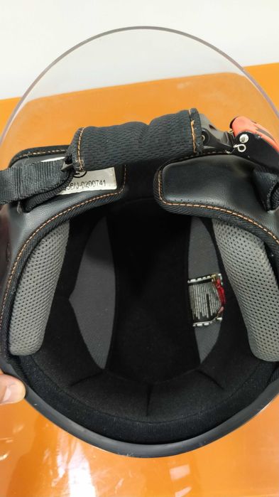 Capacete modelo retro