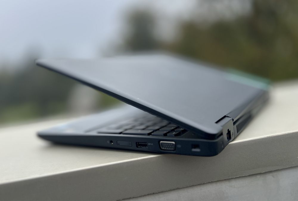 Ноутбук Dell Latitude 5580/15.6"FHD IPS/i5-6300U/8GB+256GB/Гарантія