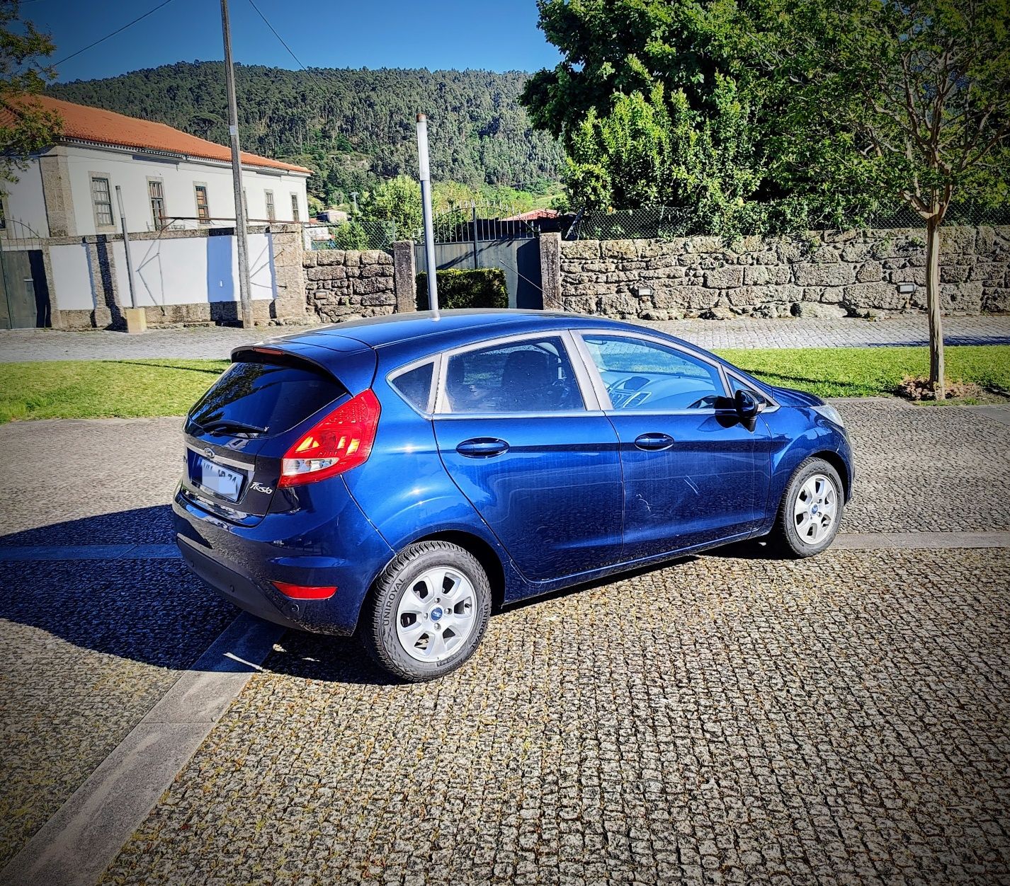 Ford fiesta 1.6tdci em bom estado