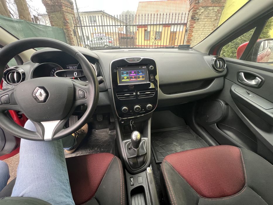 Renault Clio 1.2 B  84300 tyś