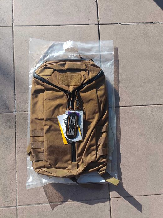 Pojemny plecak taktyczny outdoorowy Emerson Gear Y ZIP 20L Coyote Bro