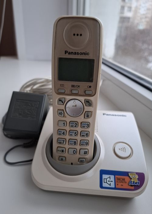 Радіотелефон Panasonic KX-TG7207UA