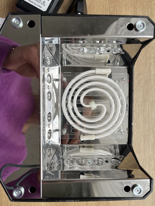 Lampa LED 36W do manicure hybrydowego