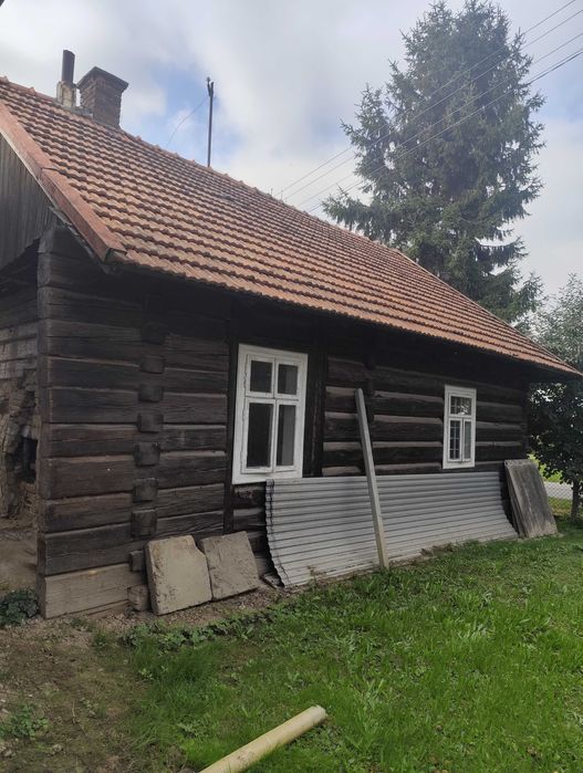 Dom do rozbiórki, stare drzewno