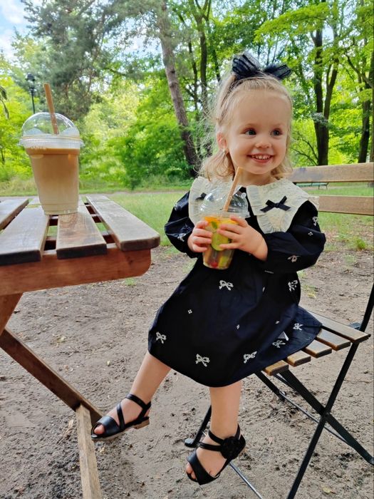 Сукня святкова для дівчинки з бантиками