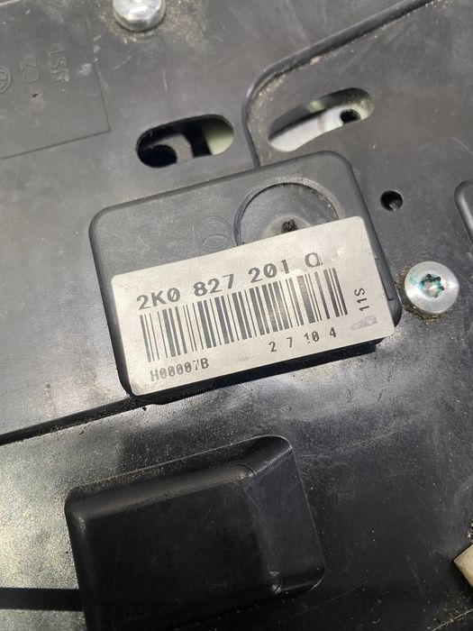 Замок задньої дверки Volkswagen Caddy Фольксваген Каді розборка