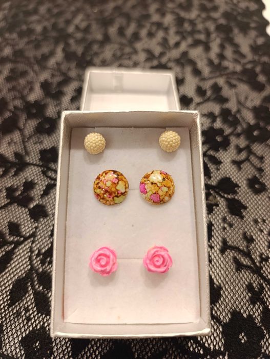 Zestaw kolczyków kolorowe hit musthave