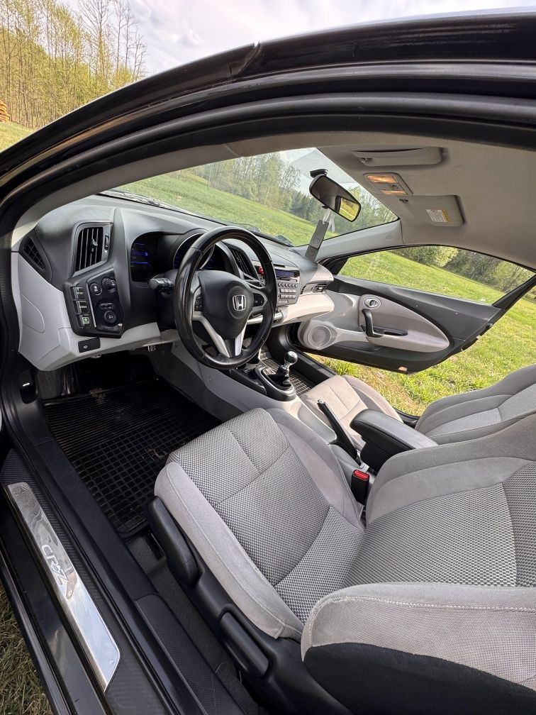 Honda CR-Z | 1,5 hybryda | 2010 | niski przebieg | długie opłaty