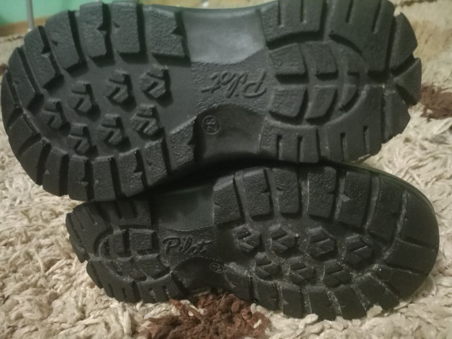 Продам сапожки Kamik gore tex