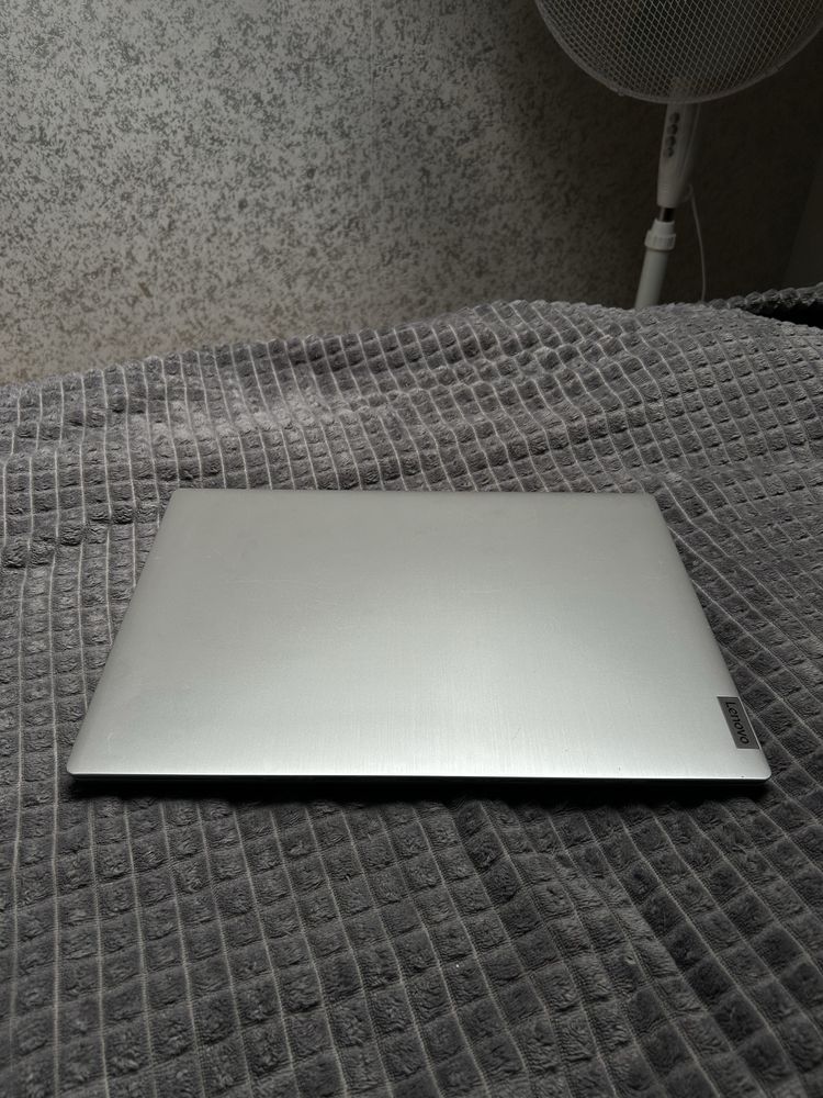 Laptop lenovo ideaPad 3