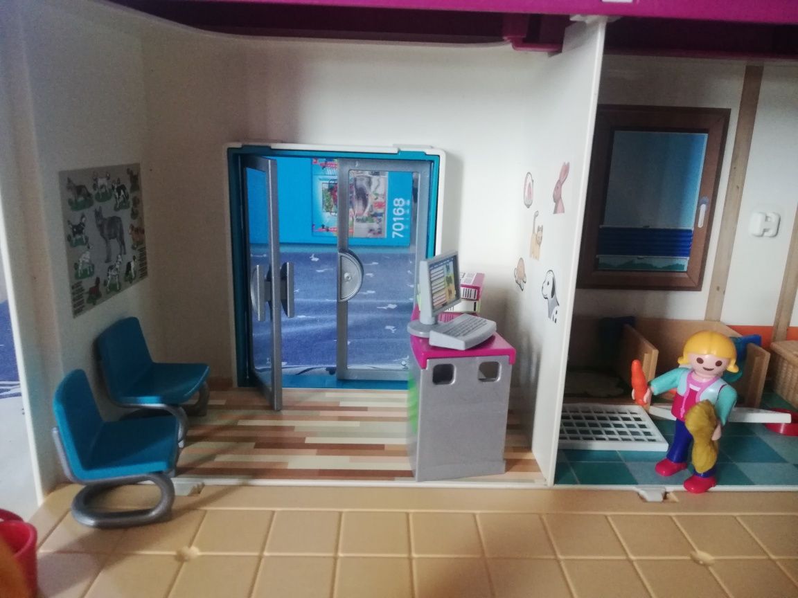 Playmobil city life vet