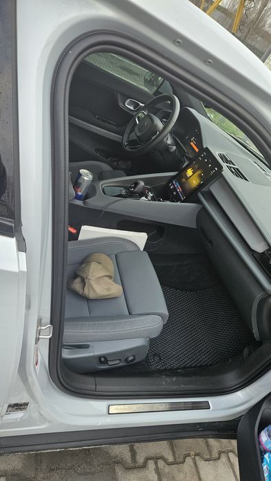 Продам Polestar 2