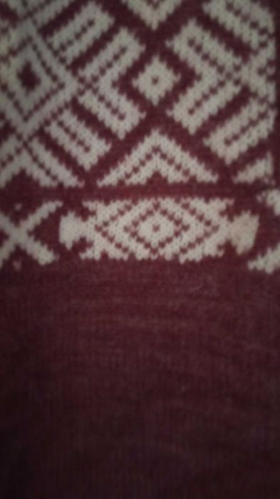 Sweter w gwiazdki z wełną wool rozmiar 134-140 Vikafjell