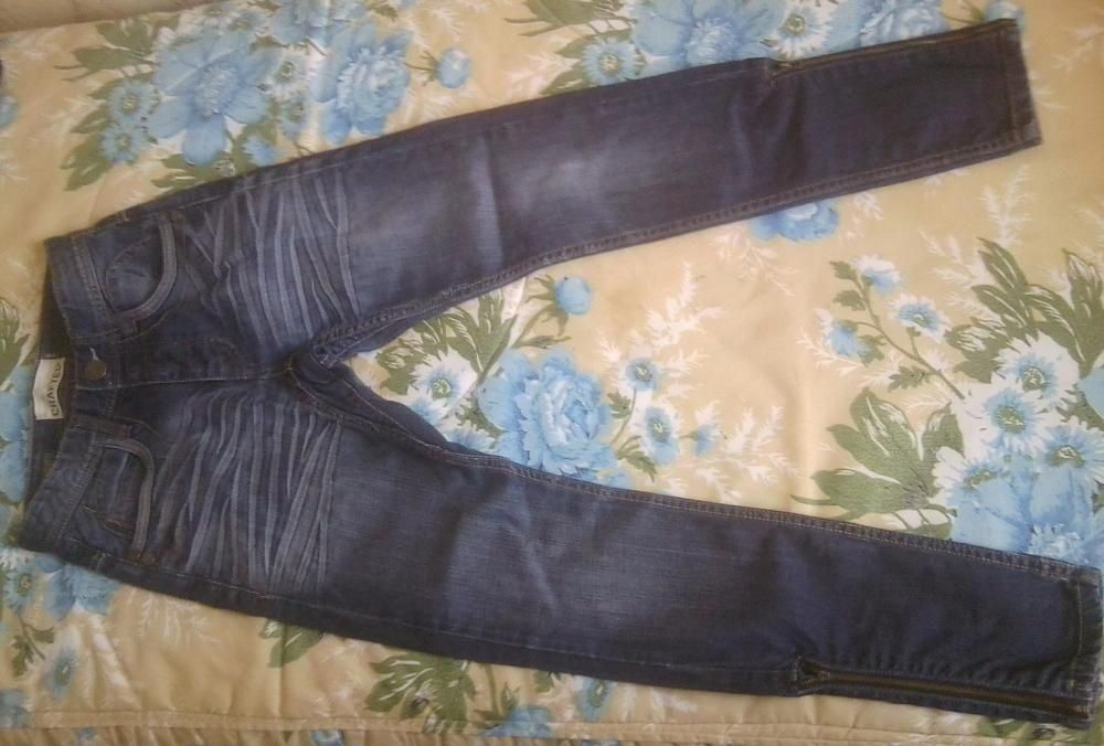 Женские     джинсы