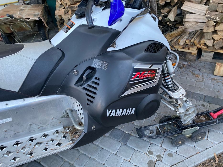 Снегоход YAMAHA FX NYTRO 2010, 4-x такн,1050см,новая гусеница, ходовая