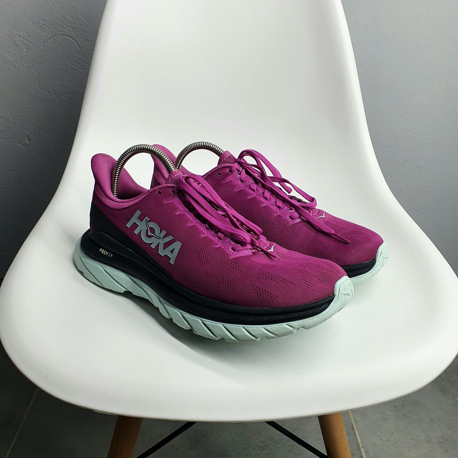 Кросівки Hoka One One Mach 44 розмір 276