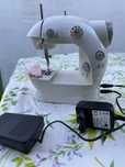Mini maquina de costura