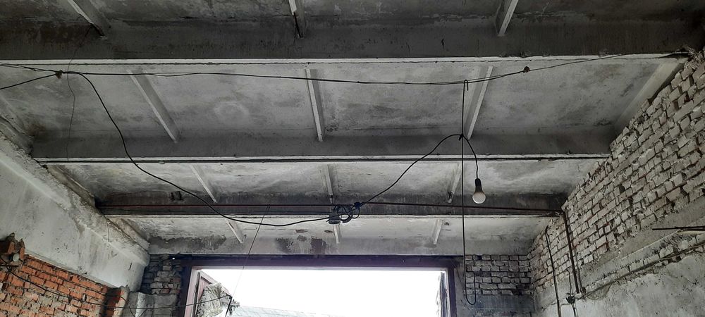 Оренда  бокса в центрі міста з оглядовою  ямою по вул.Вокзальна 50.