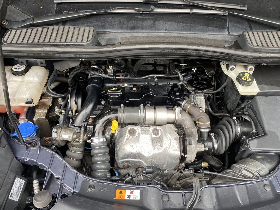 Ford C-Max mk2 форд сі-макс запчастини двигун бампер капот фара крило