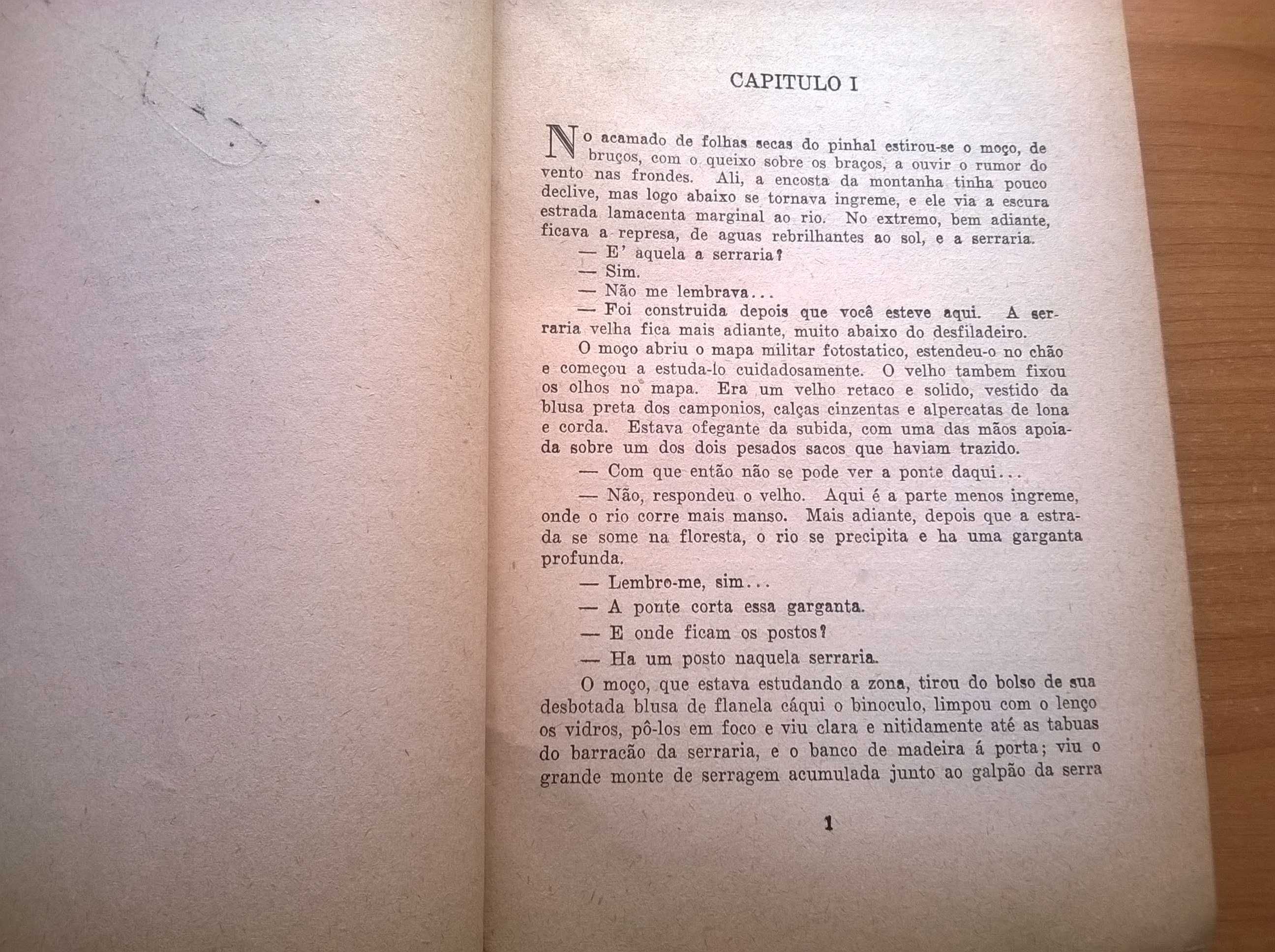 Por Quem os Sinos Dobram (1.ª ed.) - Ernest Hemingway (portes grátis)