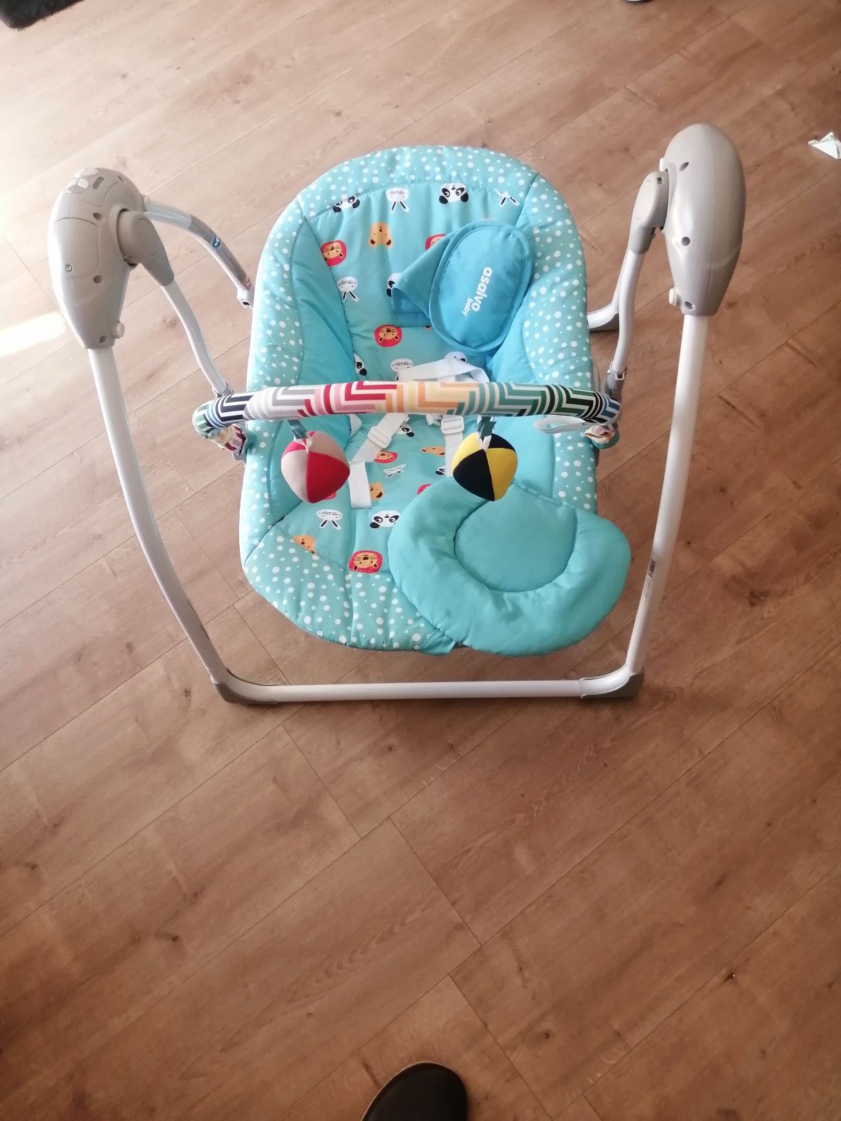 Cadeira para bebe de balouco com musica